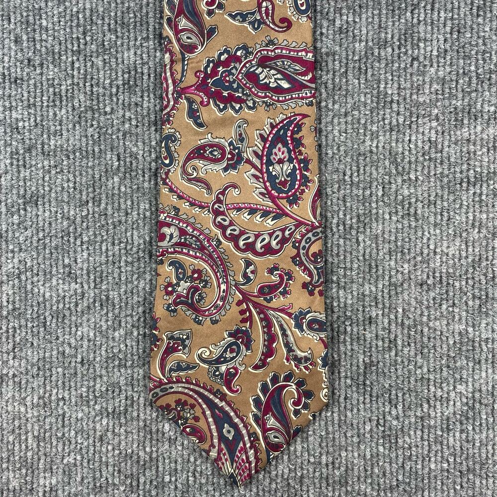 Mario Valentino Tie 3.5" X 56" Beige/Purple Paisley Allover 100% Italian Silk
